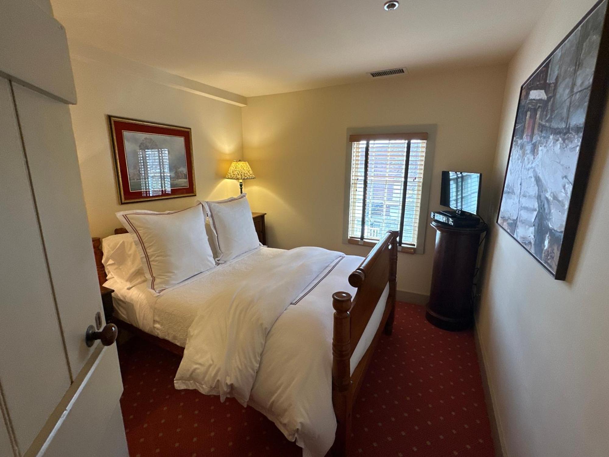 Bed and Breakfast The 1708 House Southampton Exterior foto