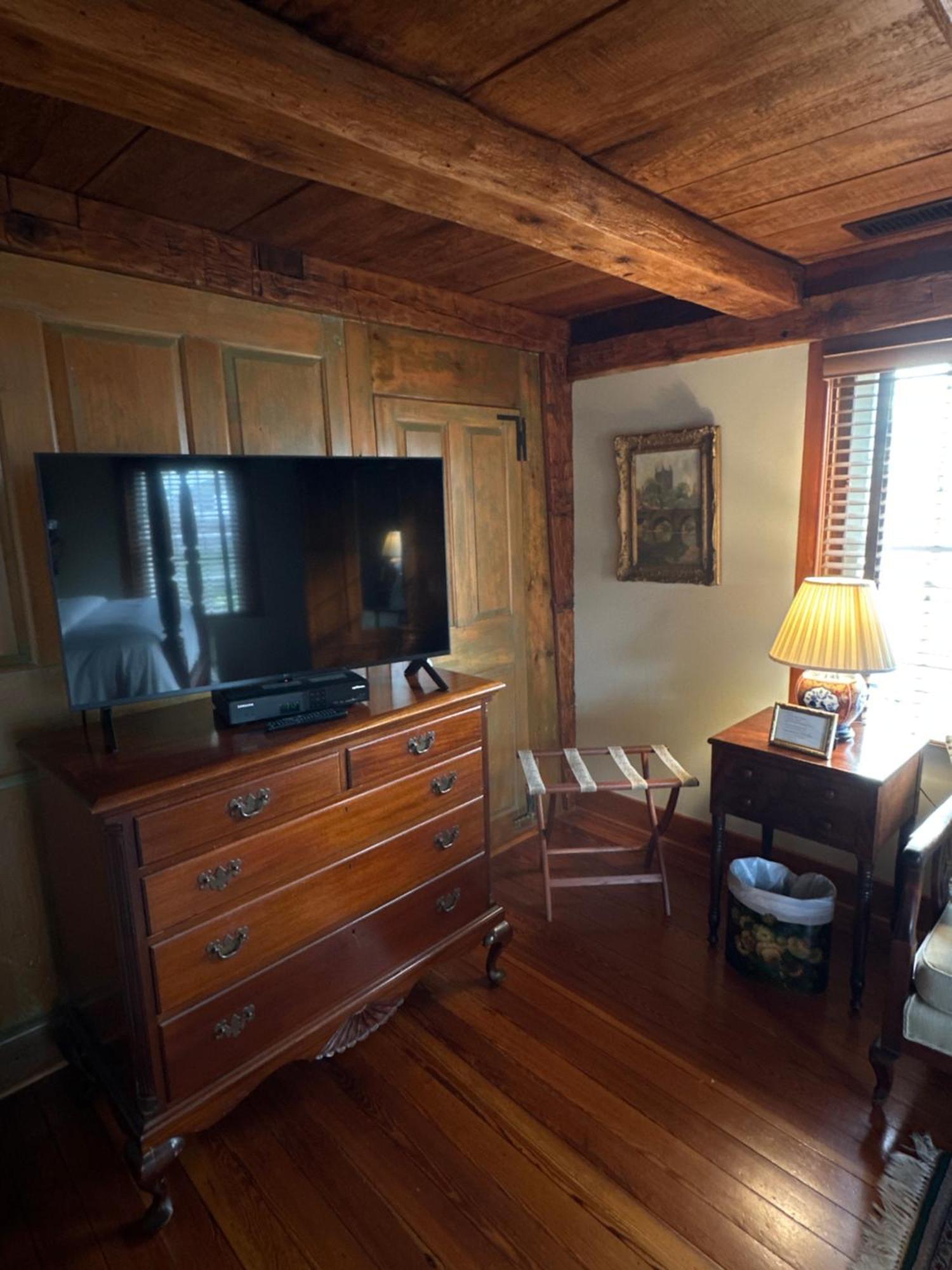 Bed and Breakfast The 1708 House Southampton Exterior foto